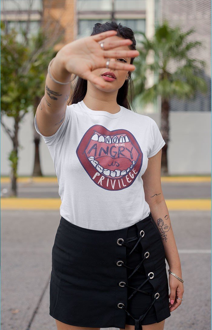 Not being angry is privilege - T-shirt unisex in cotone biologico