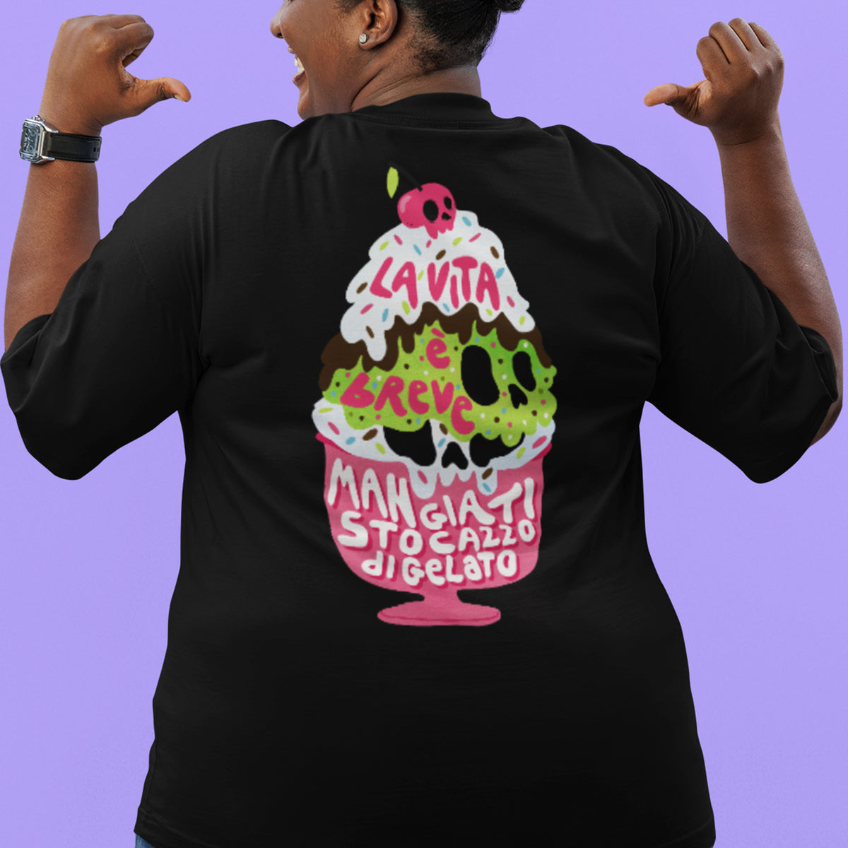 La vita è breve - t-shirt unisex con stampa sul retro